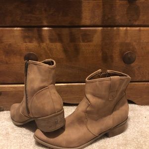 American Eagle Tan Ankle Booties Size 10